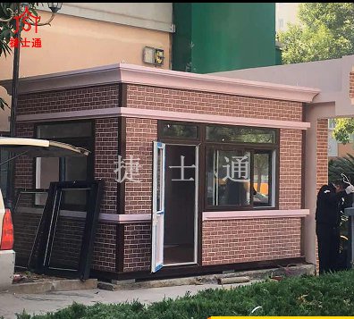 定期對保安崗亭進(jìn)行保養，有利于小區長(cháng)治久安